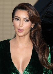 Kim-Kardashian-Hosts-Midori-Makeover-Parlour-01.md.jpg