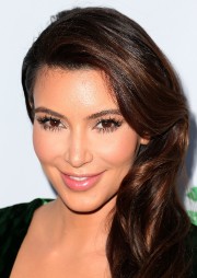 Kim-Kardashian-Hosts-Midori-Makeover-Parlour-10.md.jpg