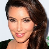 Kim-Kardashian-Hosts-Midori-Makeover-Parlour-10