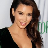 Kim-Kardashian-Hosts-Midori-Makeover-Parlour-15