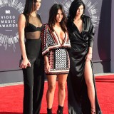 Kim-Kardashian-Kendall-and-Kylie-Jenner---2014-MTV-Video-Music-Awards-70