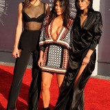 Kim-Kardashian-Kendall-and-Kylie-Jenner---2014-MTV-Video-Music-Awards-79