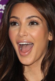 Kim-Kardashian-Makes-Public-Appearance-In-Melbourne-19.md.jpg