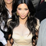 Kardashians-Attend-Meet-And-Greet-Appearance-at-Kitson-18