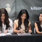 Kardashians-Attend-Meet-And-Greet-Appearance-at-Kitson-24