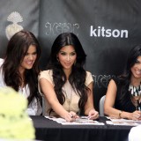 Kardashians-Attend-Meet-And-Greet-Appearance-at-Kitson-29