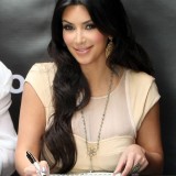 Kardashians-Attend-Meet-And-Greet-Appearance-at-Kitson-54