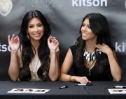Kardashians-Attend-Meet-And-Greet-Appearance-at-Kitson-62.md.jpg