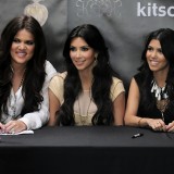 Kardashians-Attend-Meet-And-Greet-Appearance-at-Kitson-71