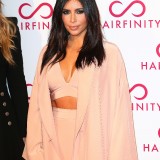 Khloe-and-Kim-Kardashian---Hairfinity-UK-Launch-Party-33