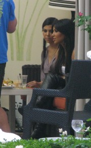 Kim Kardashian Lunch In A Private Cabana And Shopping 40