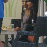 Kim-Kardashian-Lunch-In-A-Private-Cabana-And-Shopping-40