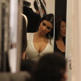 Kim-Kardashian-Sightings-In-Clothing-Store-08