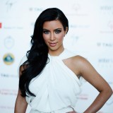 Kim-Kardashian-attends-Amber-Fashion-Show-06